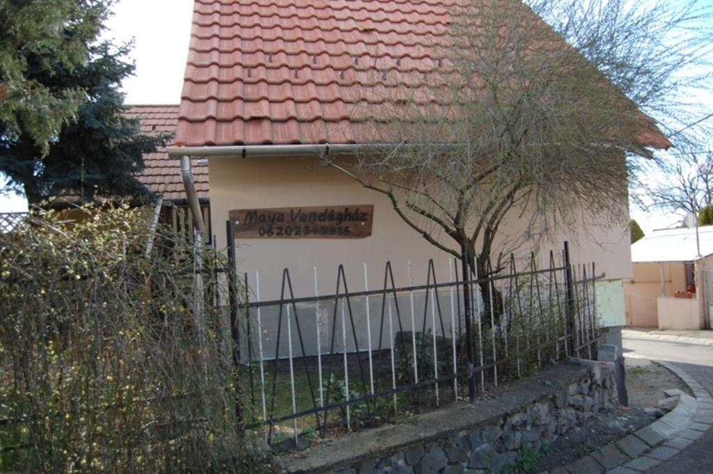 Maya Guesthouse Eger Exteriér fotografie