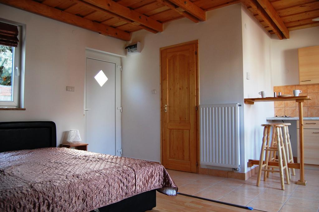 Maya Guesthouse Eger Pokoj fotografie